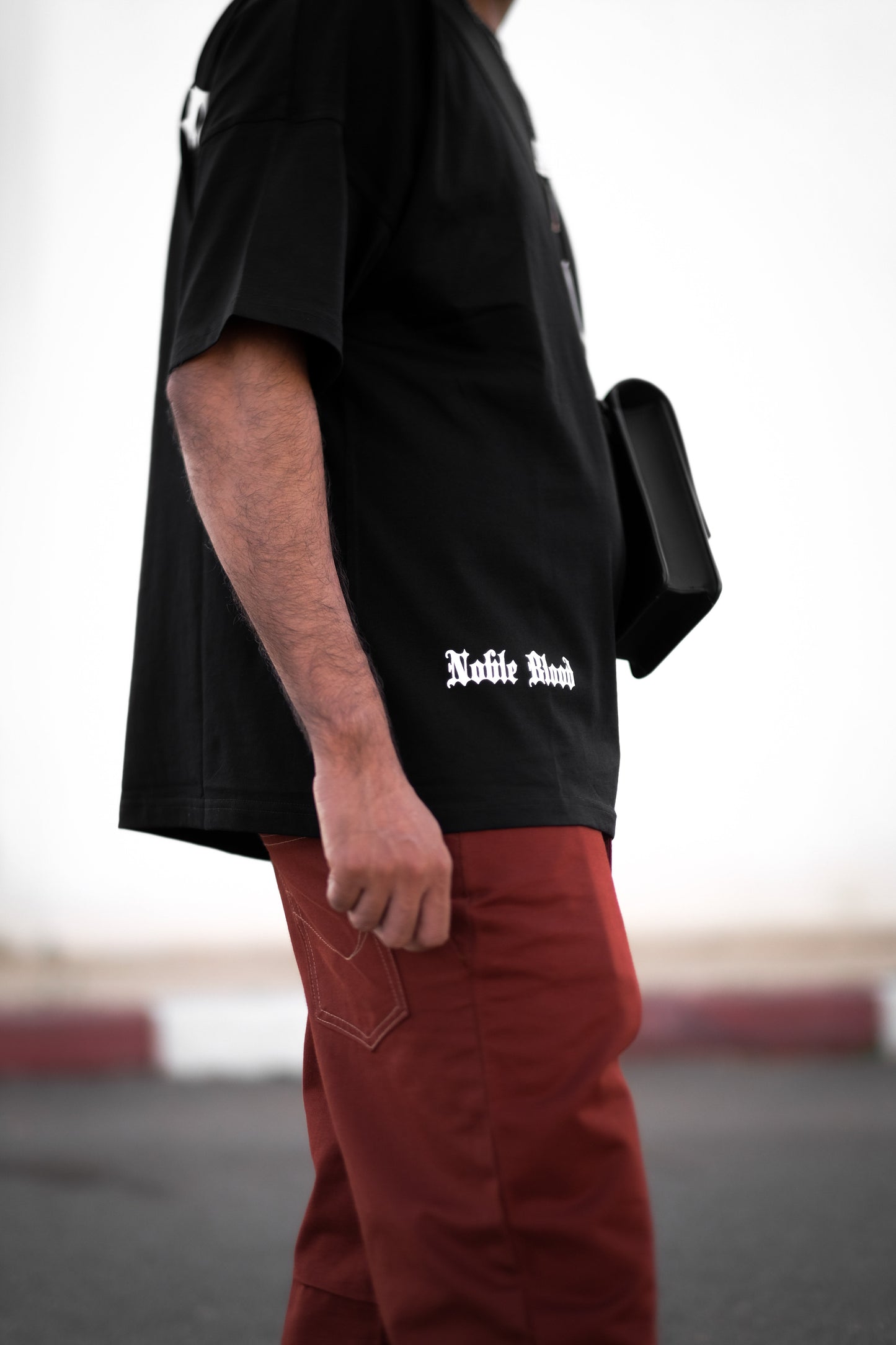 BLACK HORSE T-SHIRT OVERSIZE