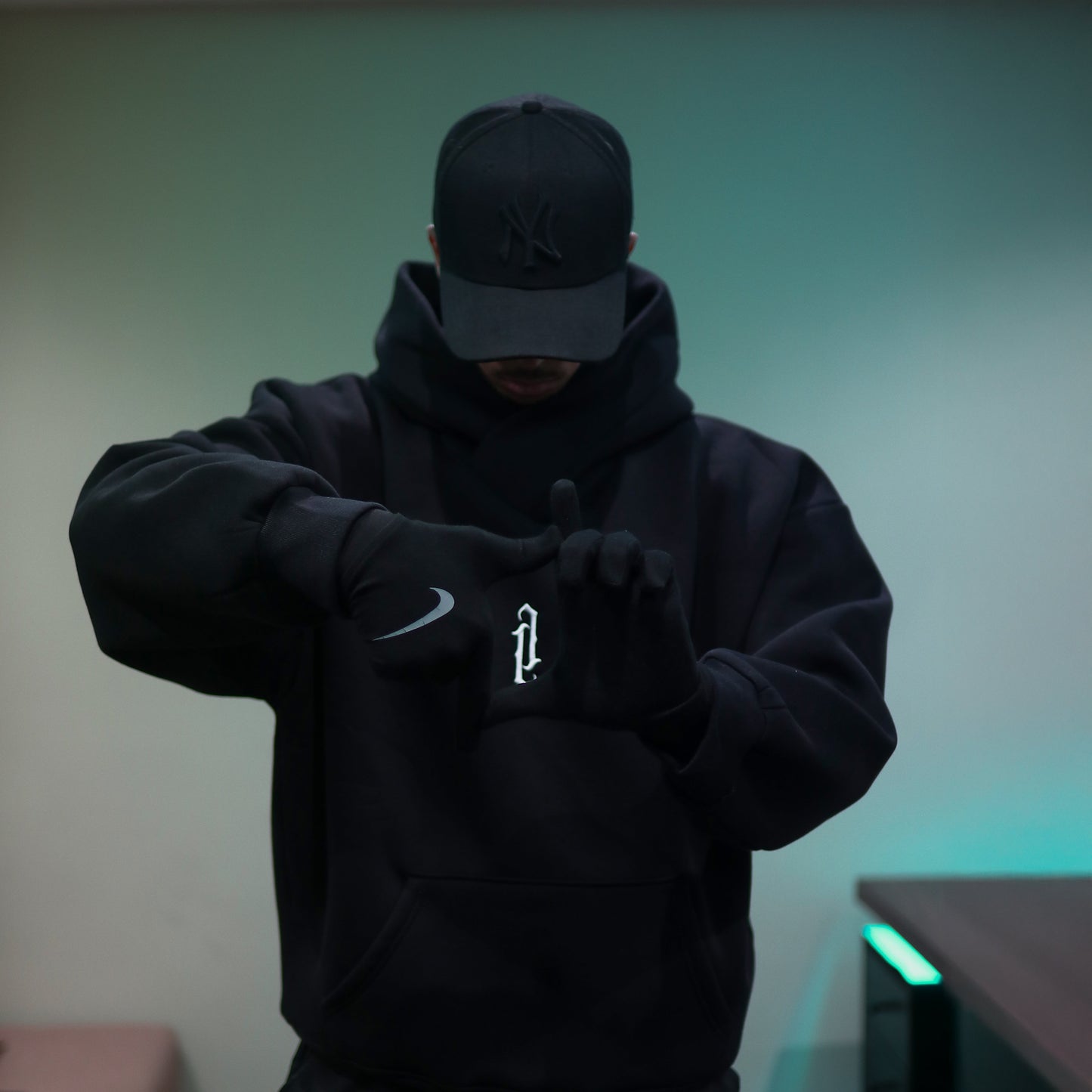 QUTSH FULL FACE Hoodie