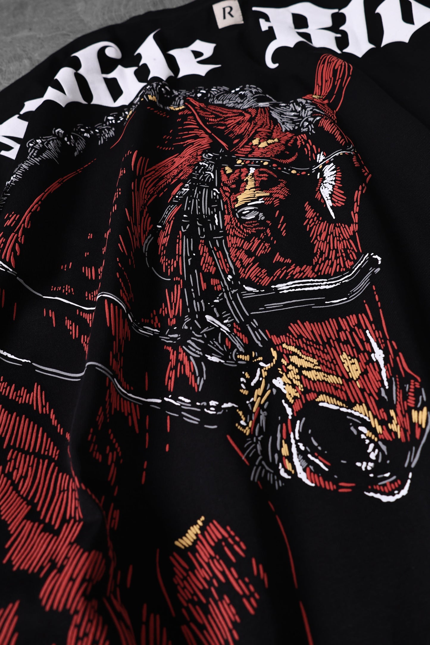 BLACK HORSE T-SHIRT OVERSIZE