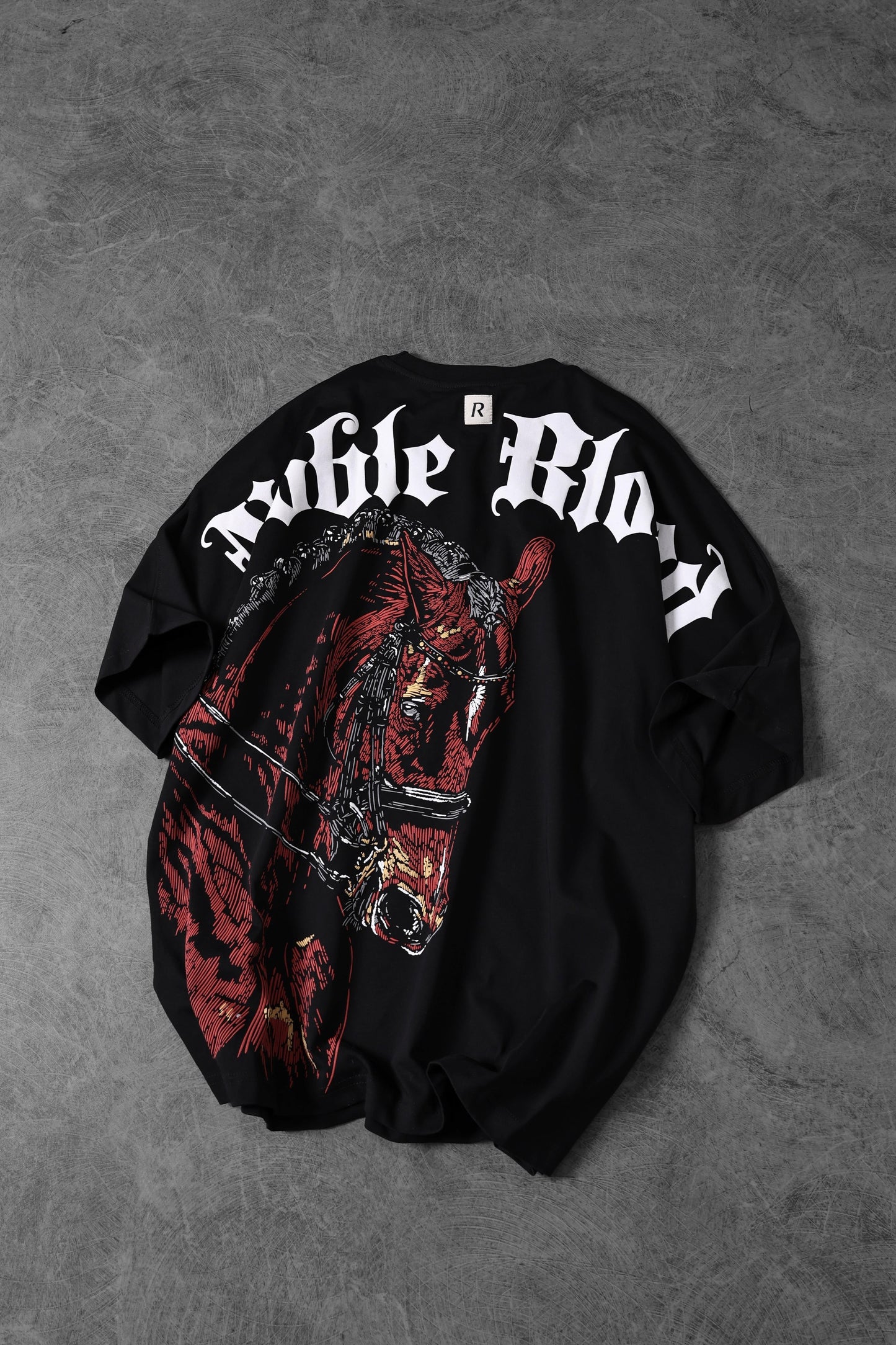BLACK HORSE T-SHIRT OVERSIZE